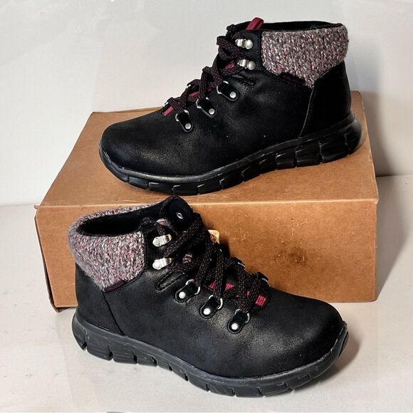 Skechers Synergy Sweater Pretty Hiker Collar Hiker Boots - Picture 1 of 6